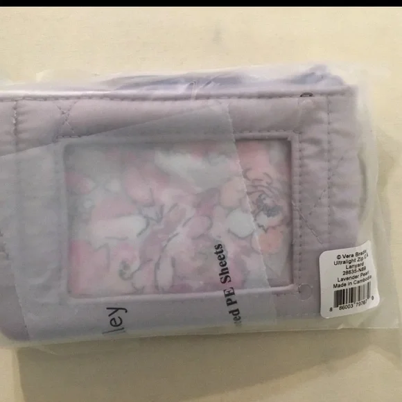 Vera Bradley Ultralight Zip ID Case & Lanyard Lavender Pearl - Picture 2 of 3